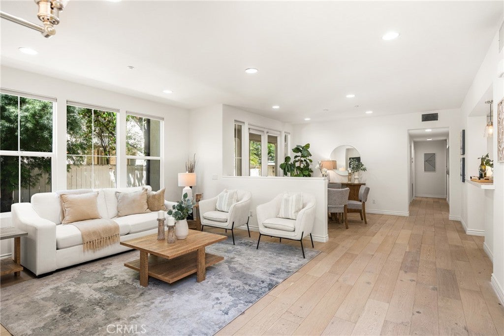 Photo of Listing #OC25083728