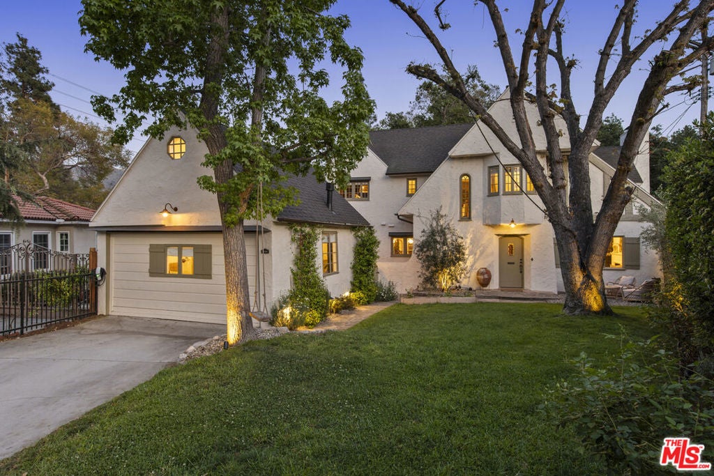 Photo of Listing #25527515