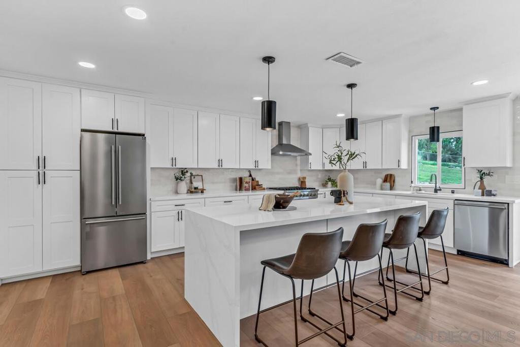 Photo of Listing #250025236SD