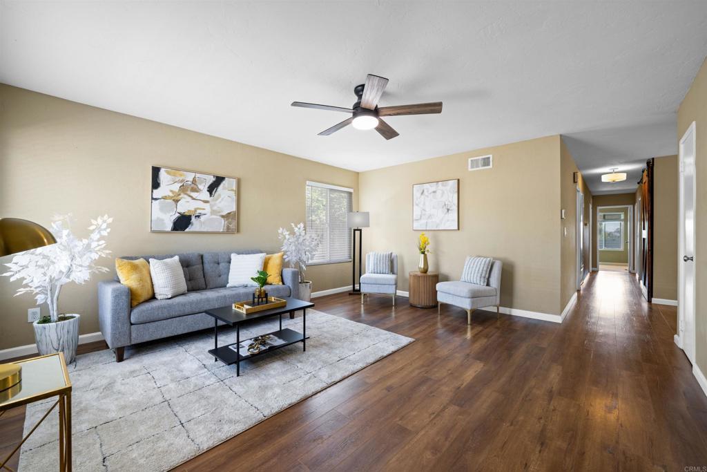 Photo of Listing #PTP2502882