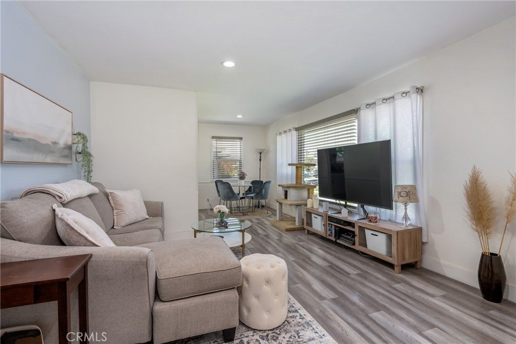 Photo of Listing #PW25087994