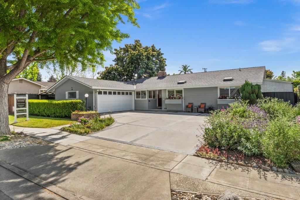 Photo of Listing #ML82002064