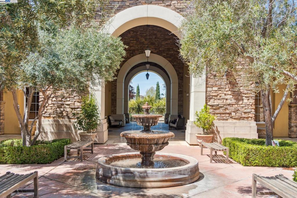 Photo of Listing #41094480