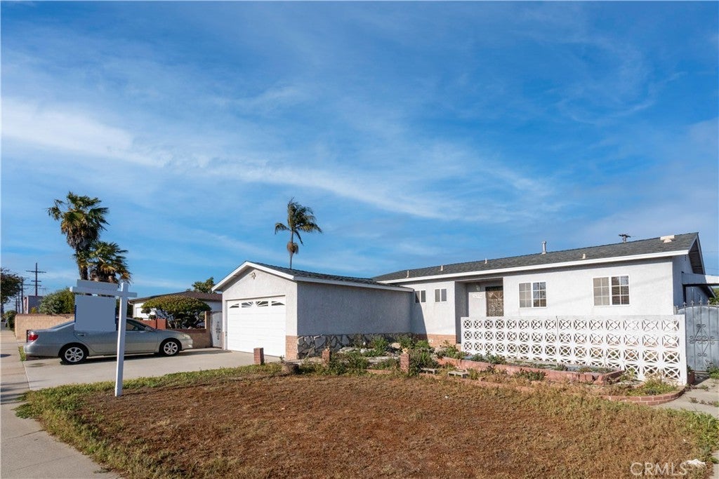 Photo of Listing #SB25089660