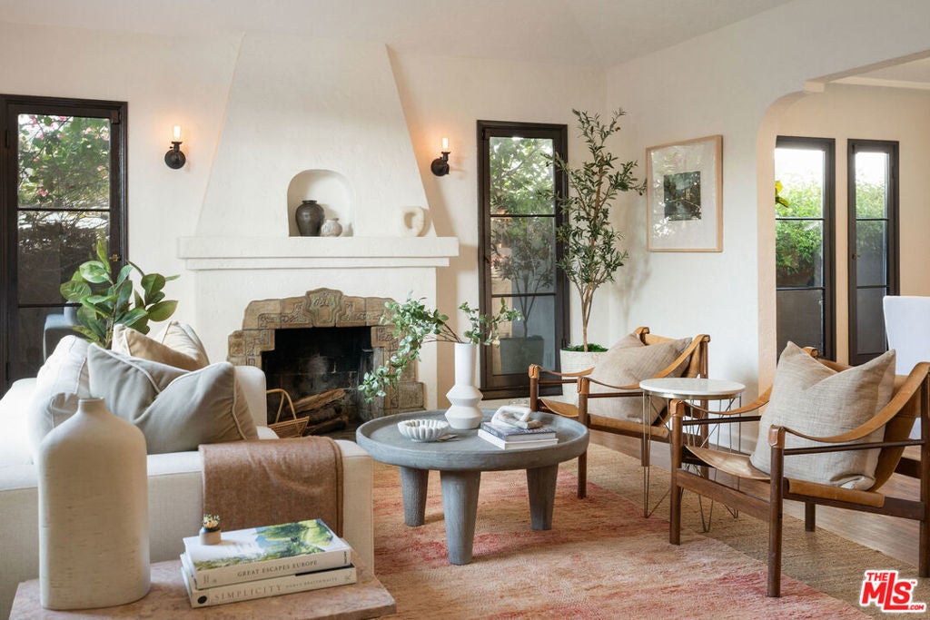 Photo of Listing #25524215