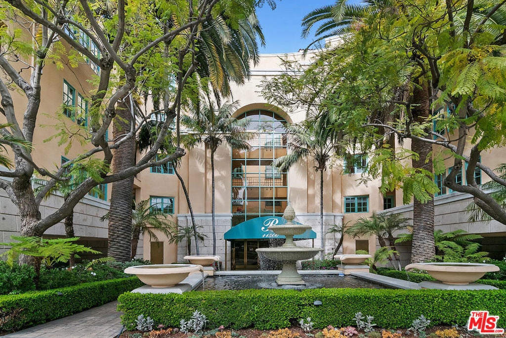 Photo of Listing #25529433