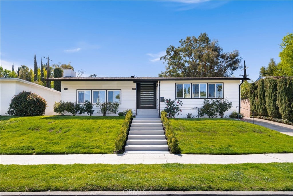 Photo of Listing #SR25089693