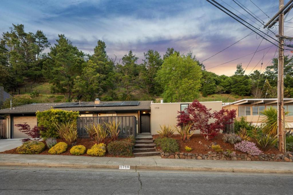 Photo of Listing #ML82003858