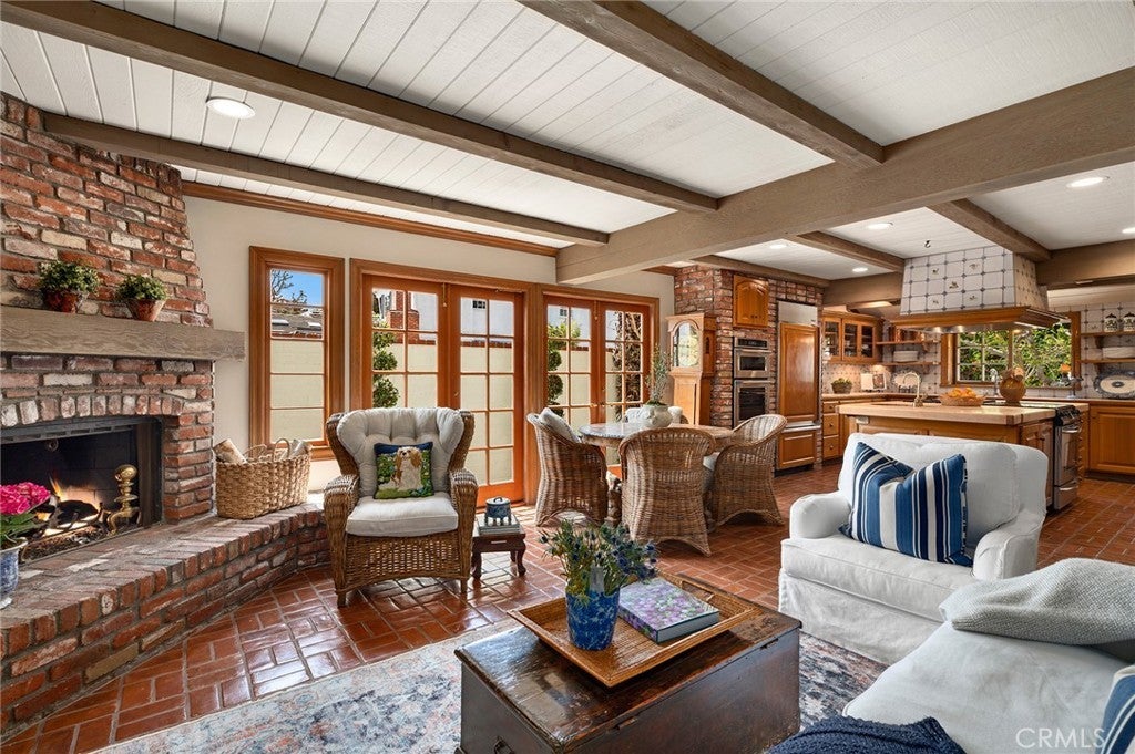 Photo of Listing #NP25089978