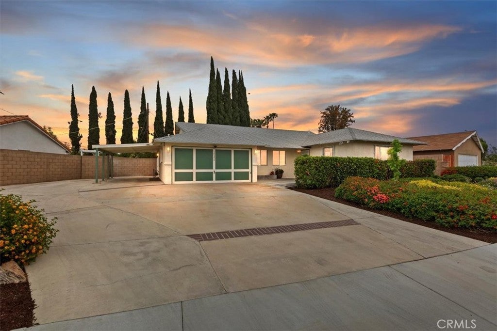 Photo of Listing #IV25073788