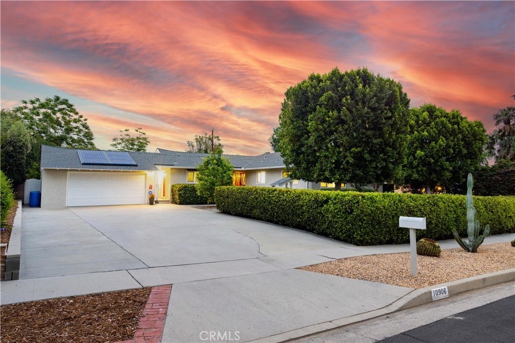 Photo of Listing #SR25085879