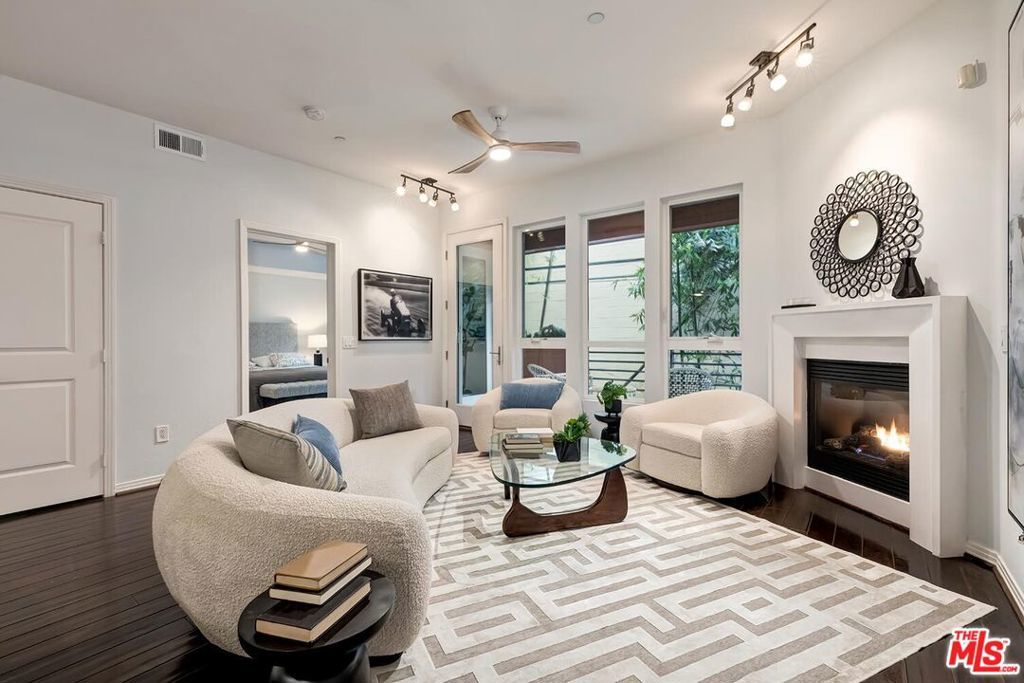 Photo of Listing #25528147