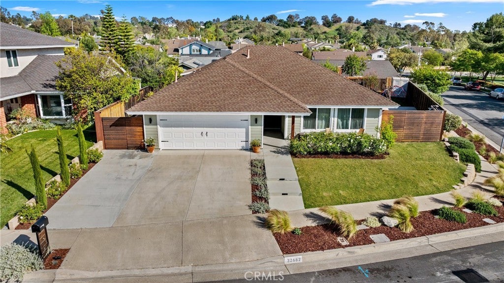 Photo of Listing #OC25090163