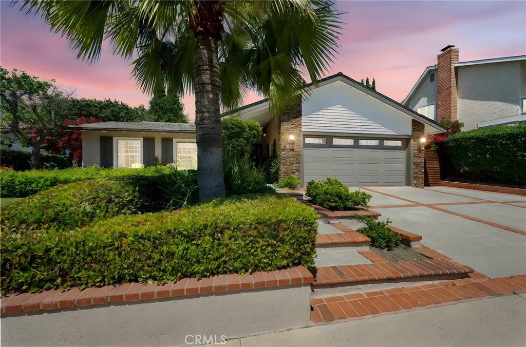 Photo of Listing #OC25071298