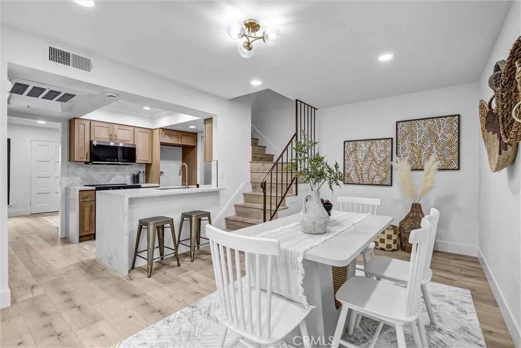 Photo of Listing #OC25089450