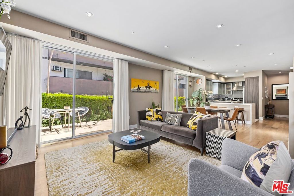 Photo of Listing #25528081