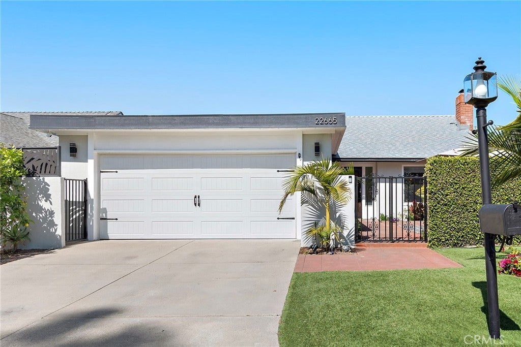 Photo of Listing #OC25089289