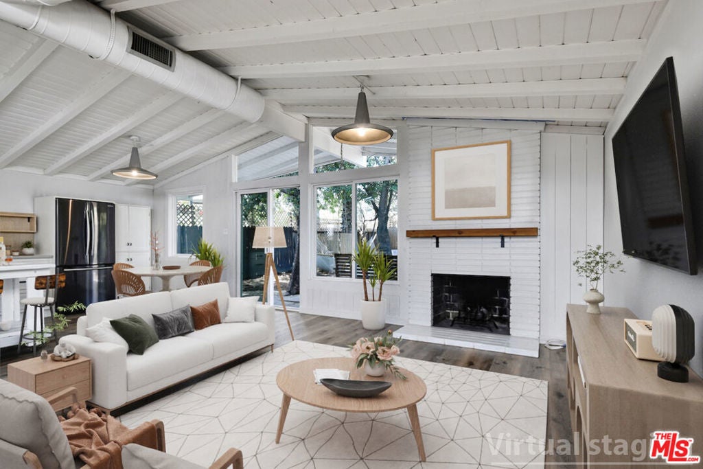 Photo of Listing #25529705