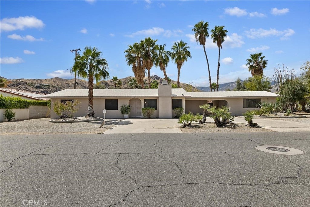 2525 Morongo Trail, Palm Springs