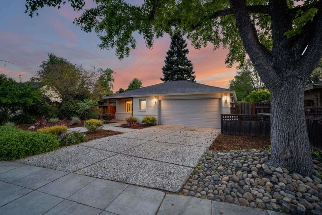 Photo of Listing #ML82003985