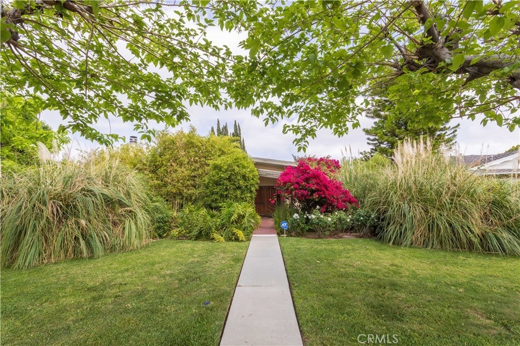 Photo of Listing #SR25088778