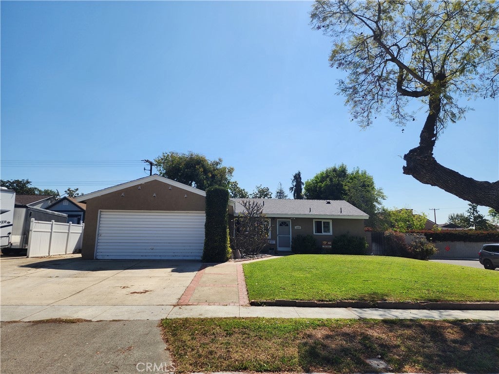 Photo of Listing #PW25090530