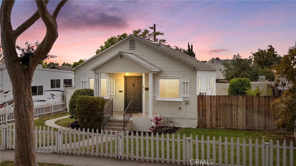 Photo of Listing #IV25089939