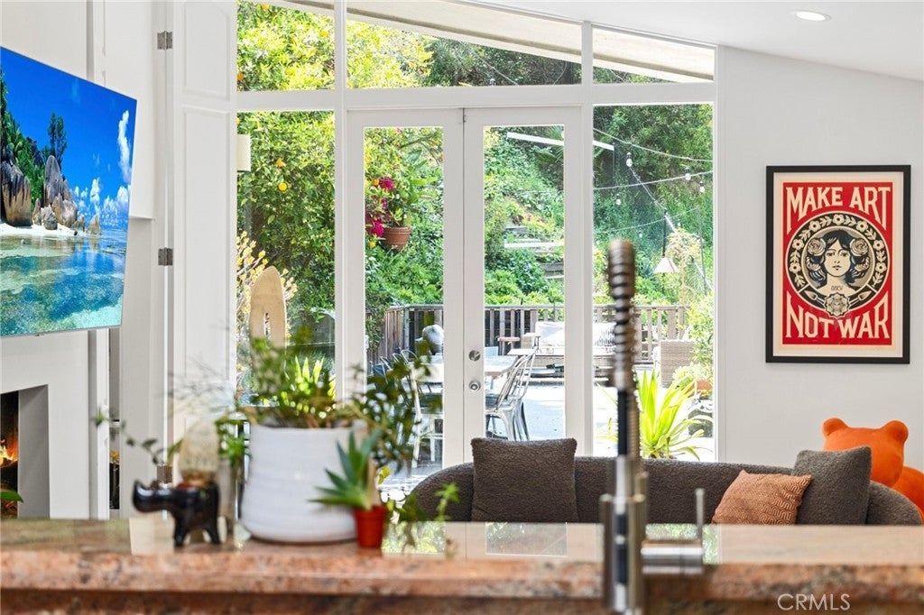 Photo of Listing #SR25085014