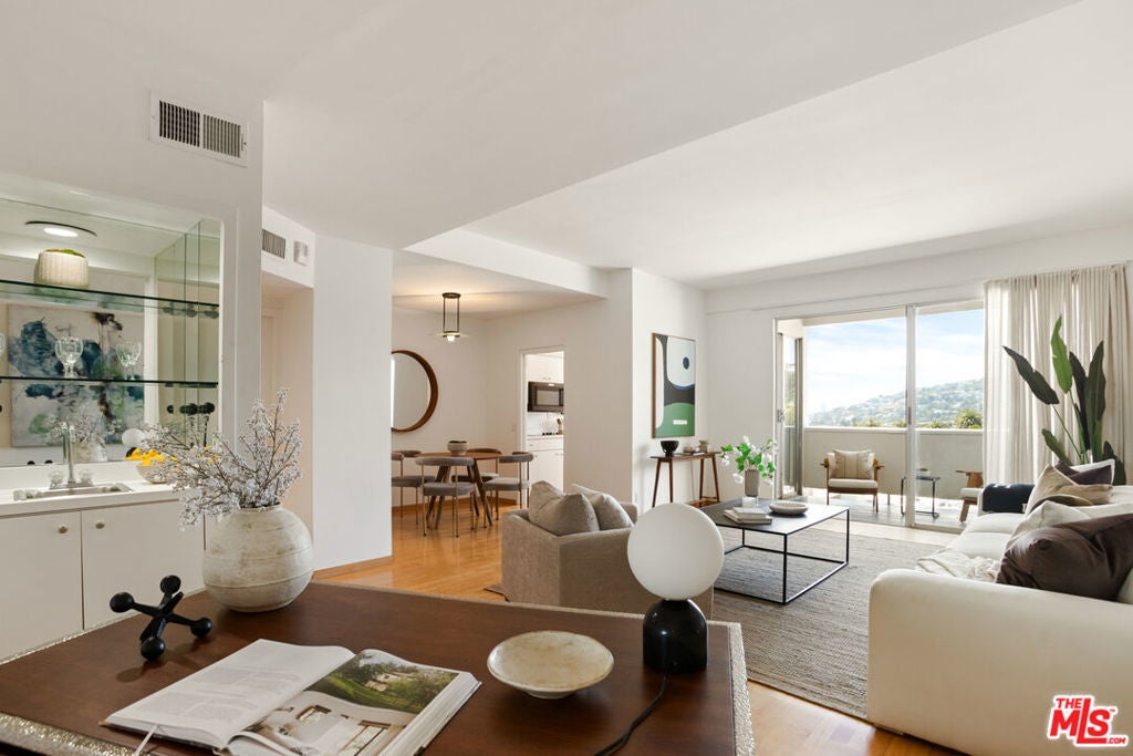 Photo of Listing #25529265