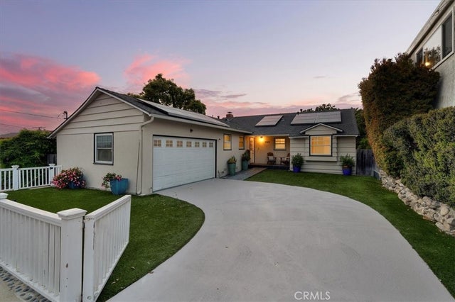 1145 8th Street, Hermosa Beach.