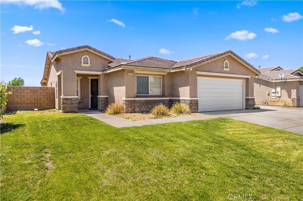 Photo of Listing #SR25090192