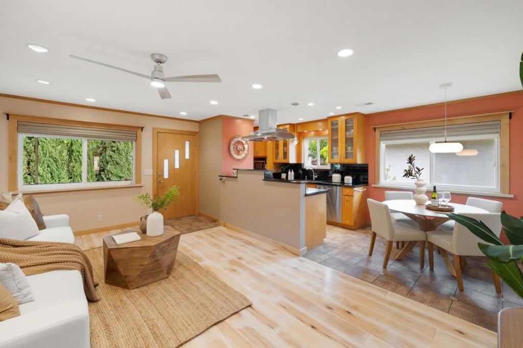 Photo of Listing #ML82004059