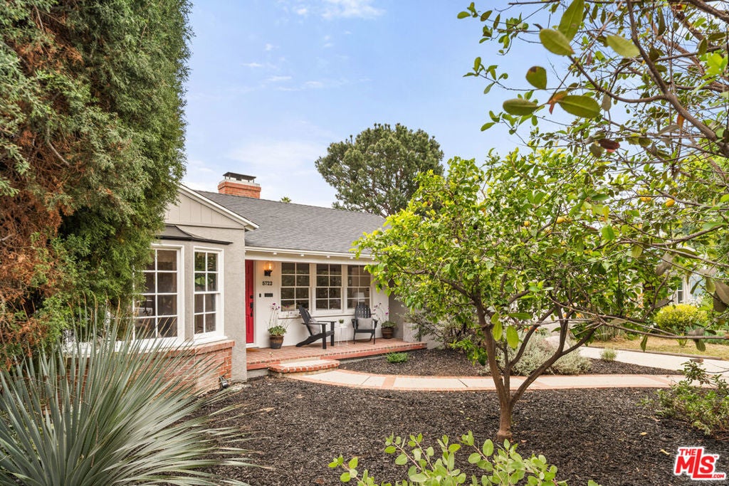 Photo of Listing #25528301