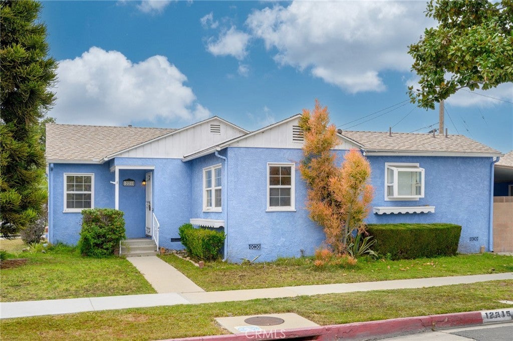 Photo of Listing #SR25090292