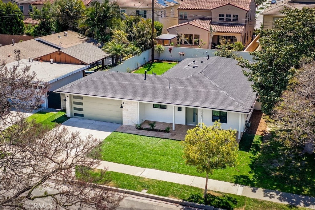 Photo of Listing #OC25088170