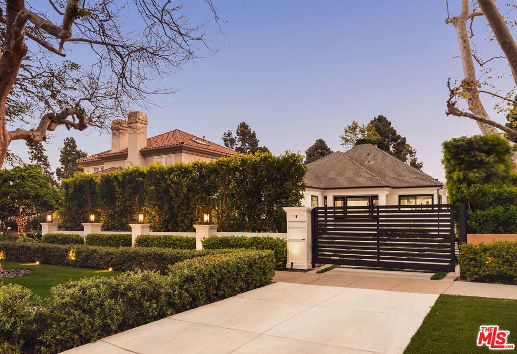 Photo of Listing #25525293