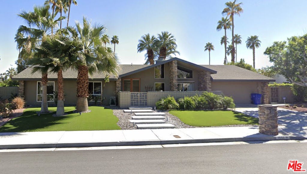 Photo of Listing #25530219