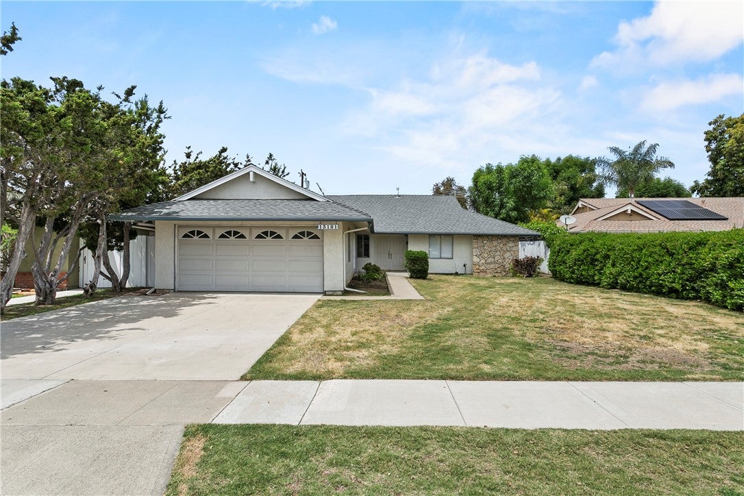 Photo of Listing #NP25087489