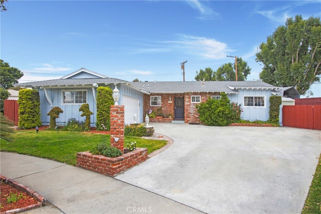 Photo of Listing #PW25082020