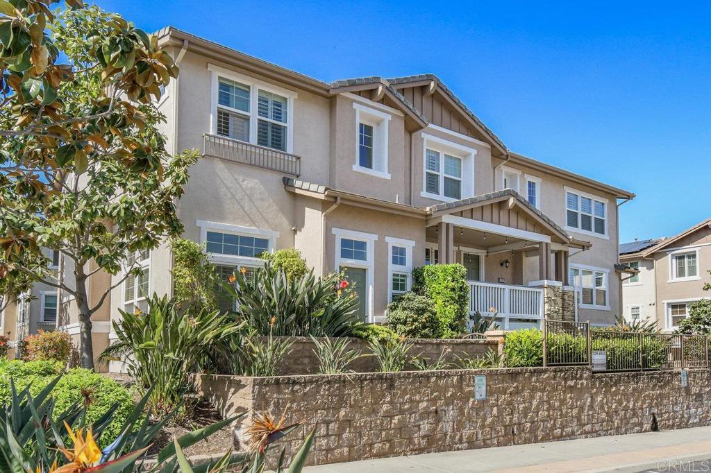 Photo of Listing #PTP2502972