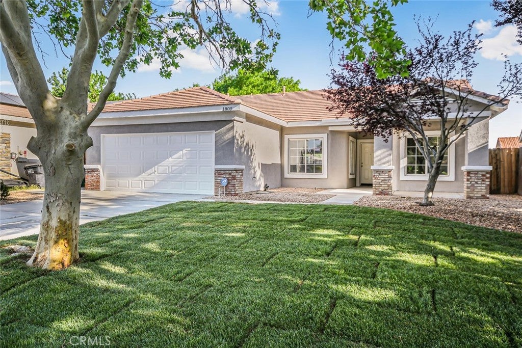 Photo of Listing #SR25091583