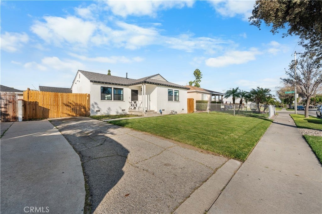 Photo of Listing #SR25091491