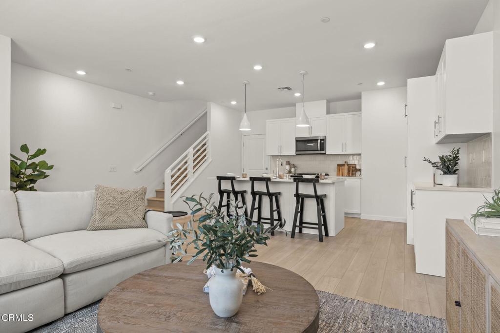 Photo of Listing #V1-29553