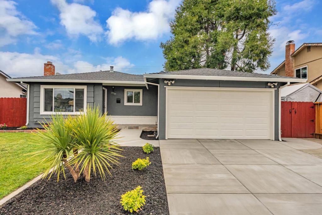 Photo of Listing #ML82003008