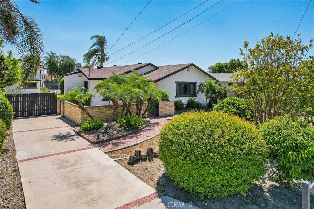 Photo of Listing #IV25090783