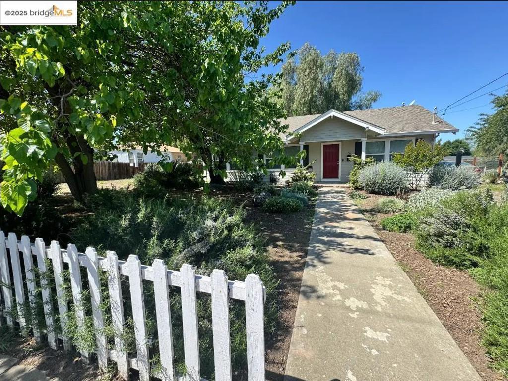 Photo of Listing #41095073