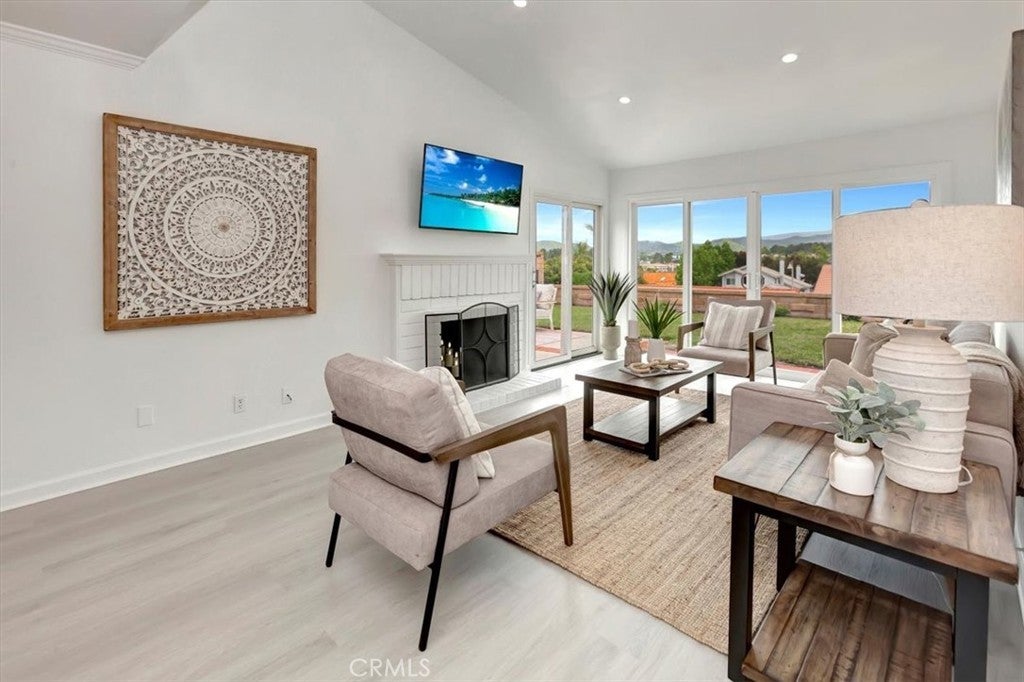 Photo of Listing #OC25091461