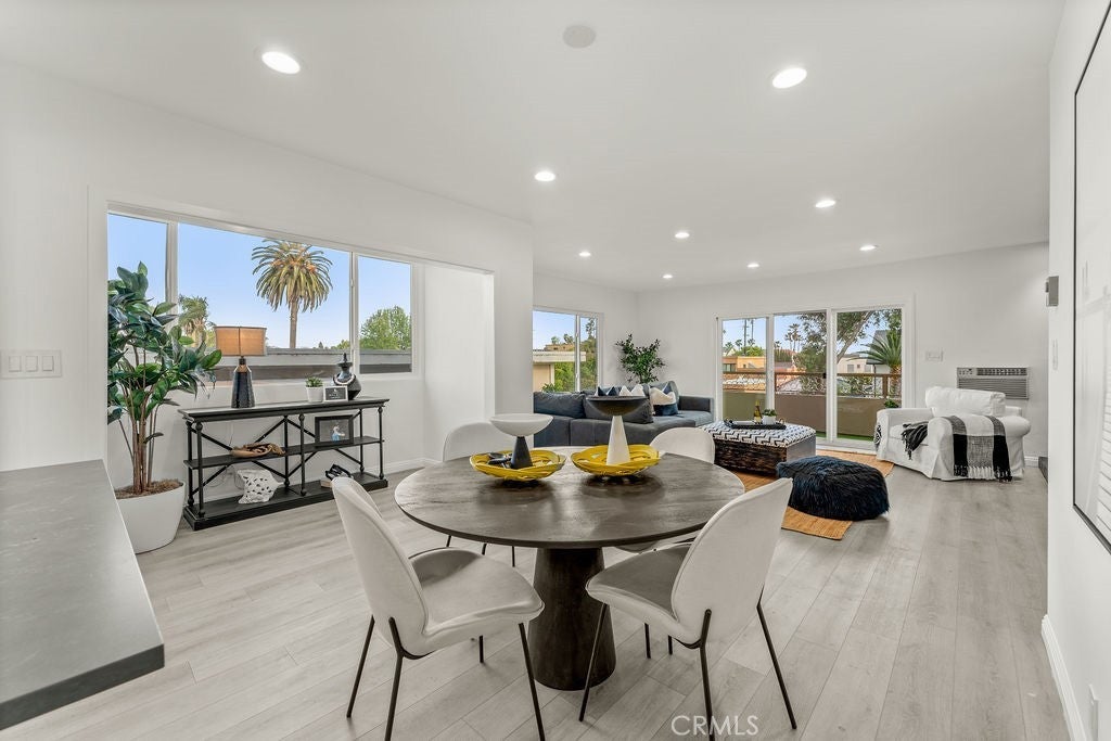 Photo of Listing #SB25091223