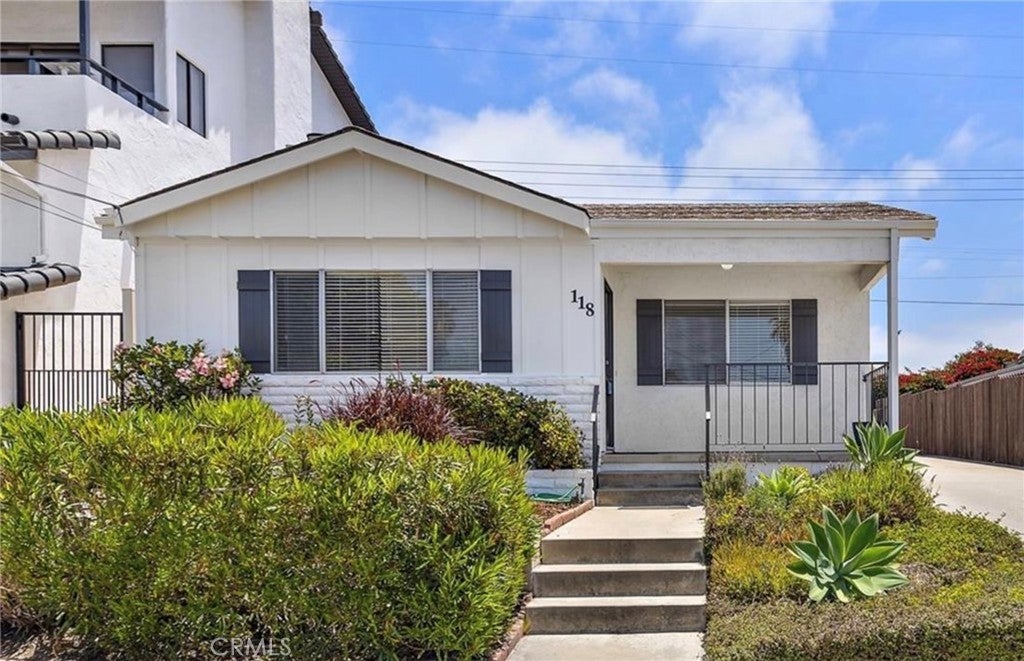 Photo of Listing #OC25092101