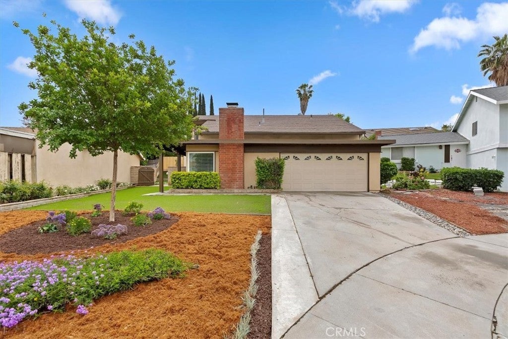 Photo of Listing #IV25091458